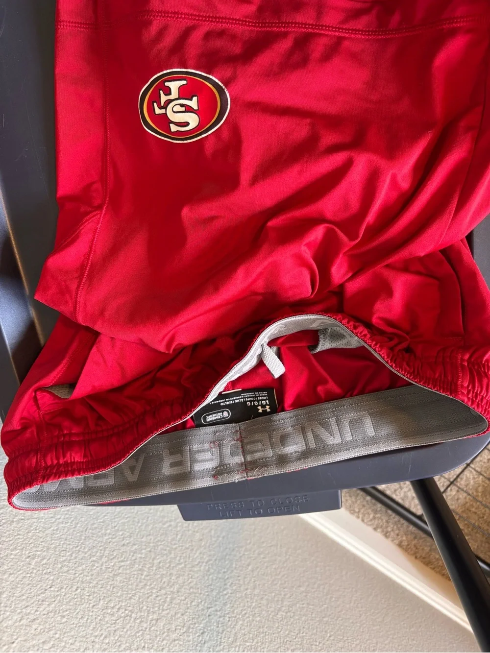 Under Armour 49ers Shorts with Team Patch